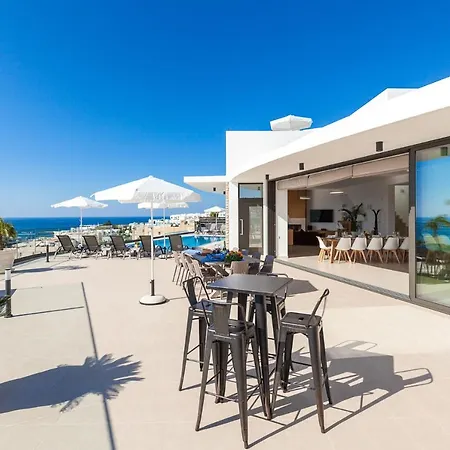 Ocean View Villa *